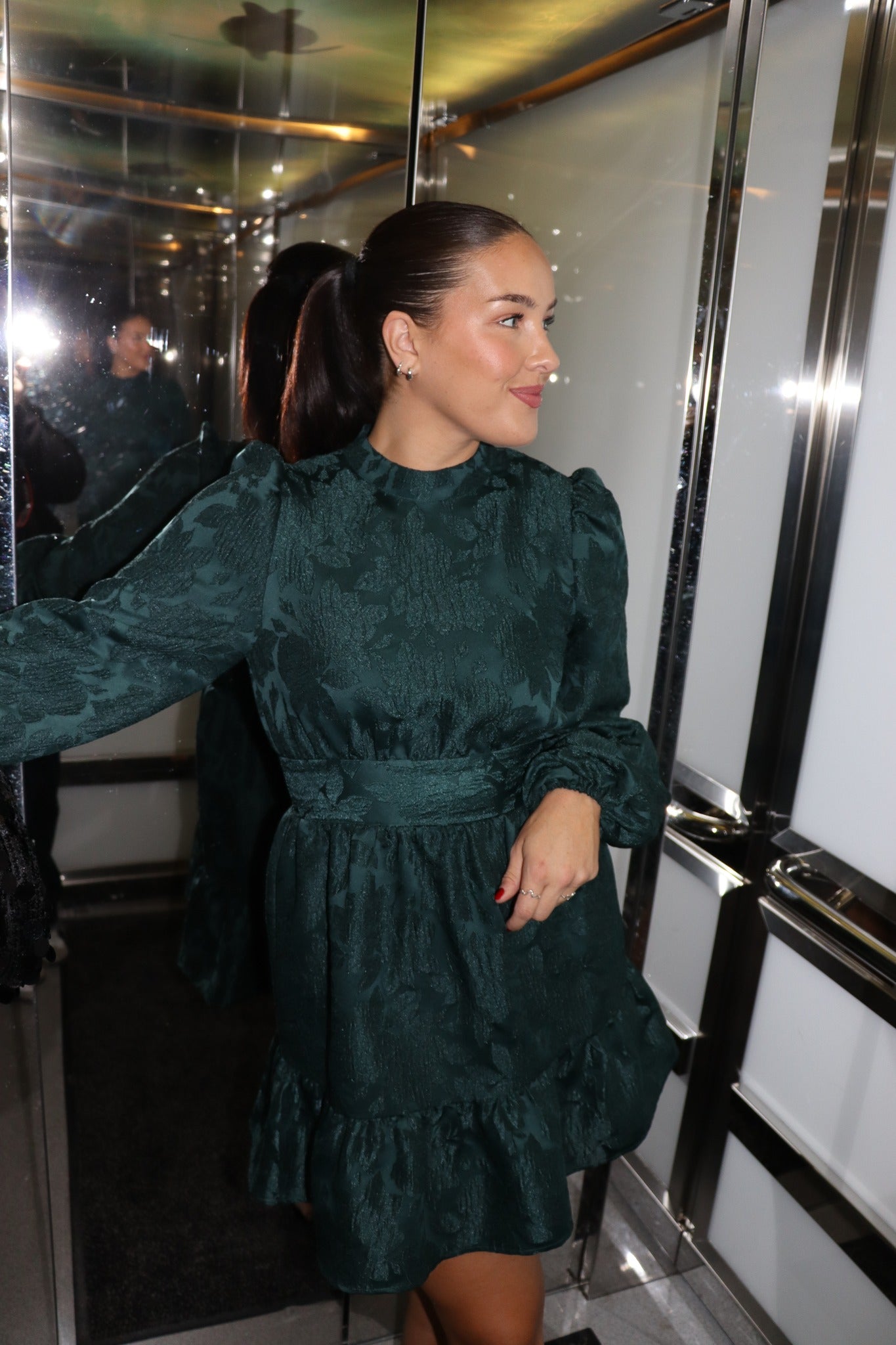 VMSULLE Short Dress - Scarab